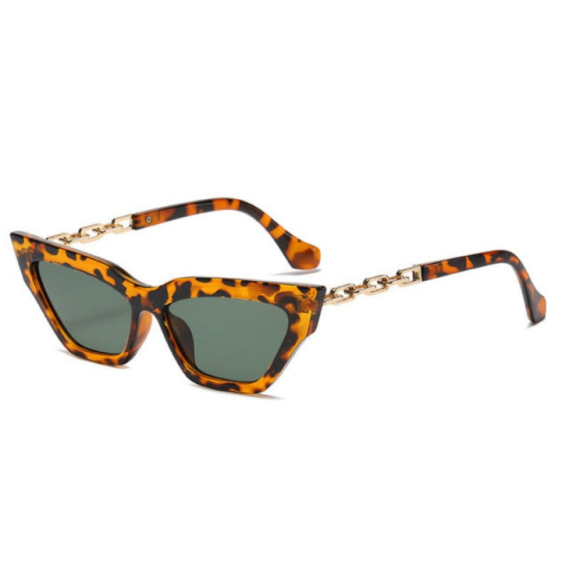 Cat Eye Wayfarer Sunglasses With Matte & Metal Details - Ghoul RIP