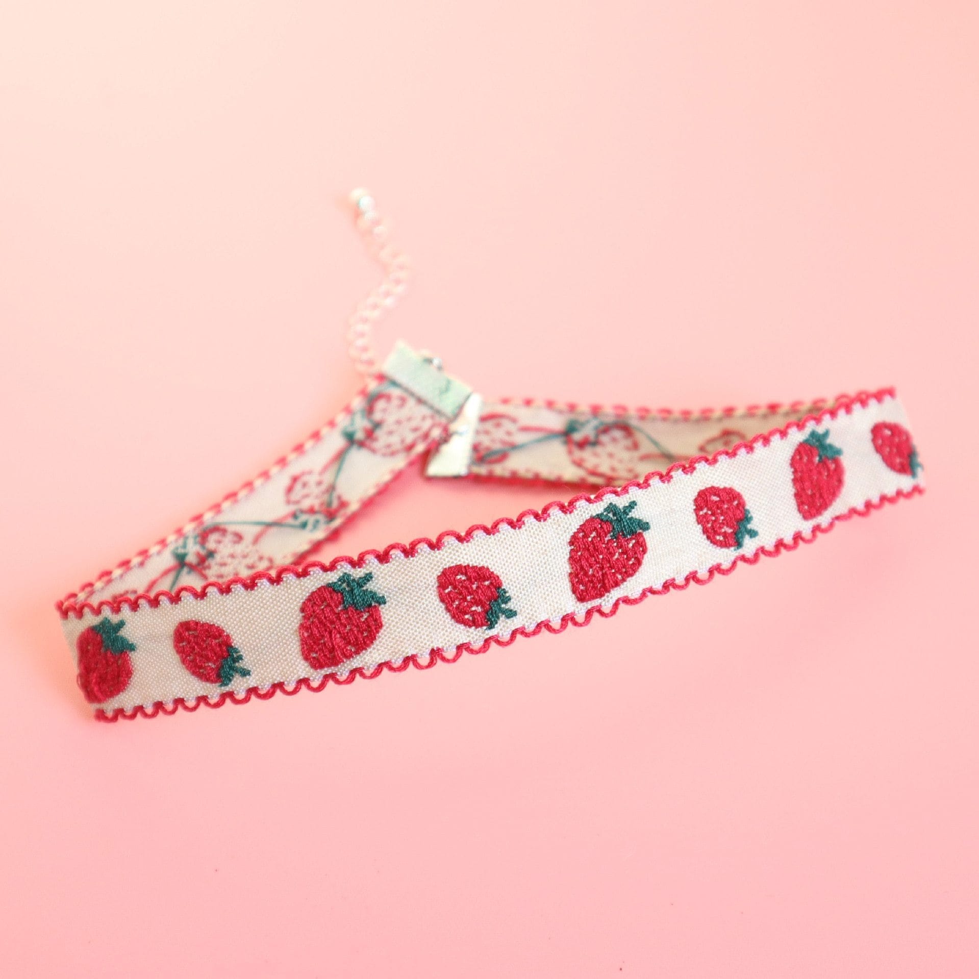 Cute Strawberry Pattern Fabric Choker - Ghoul RIP